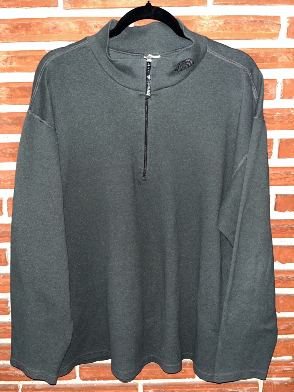 The North Face Men’s Dark Gray Half-Zip Pullover XL
